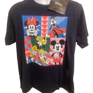 NWT Disney unsex t shirt .